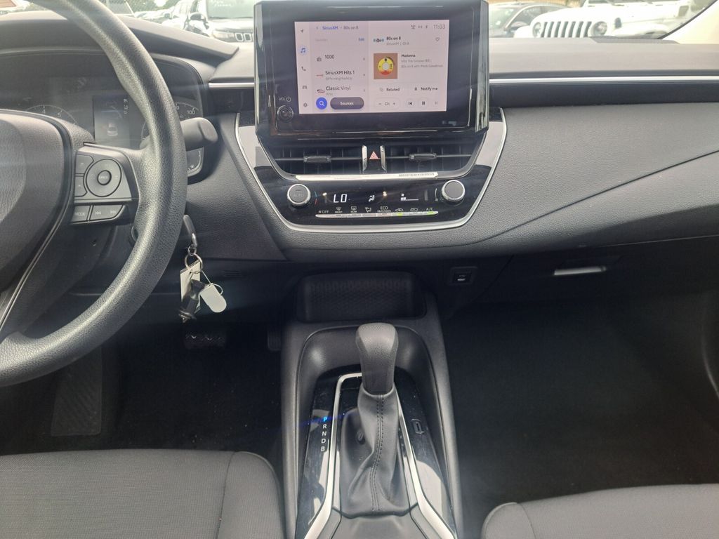 2024 Toyota Corolla LE Image 18 of 27