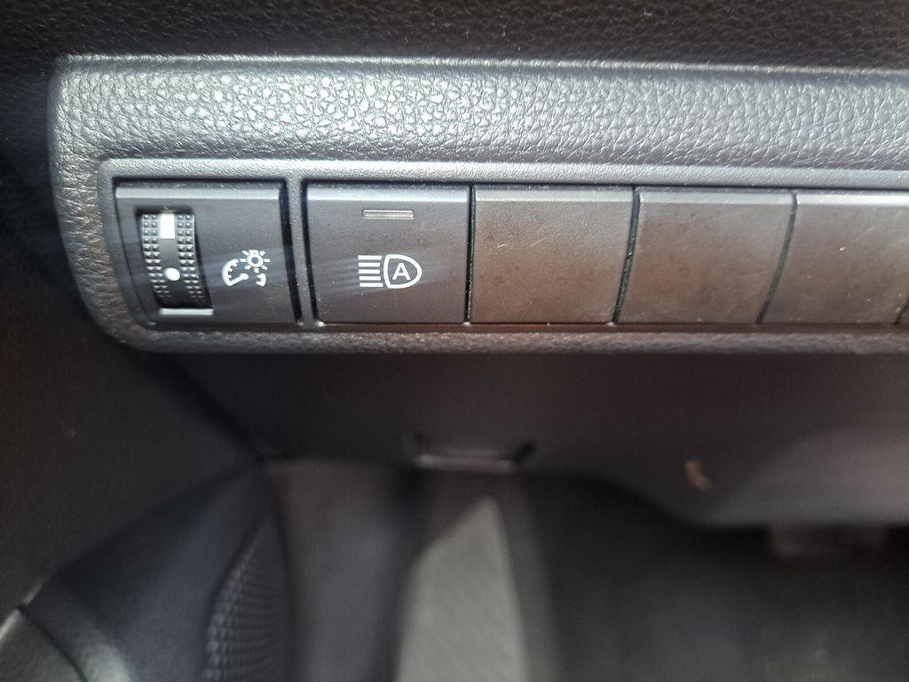 2024 Toyota Corolla LE Image 26 of 27