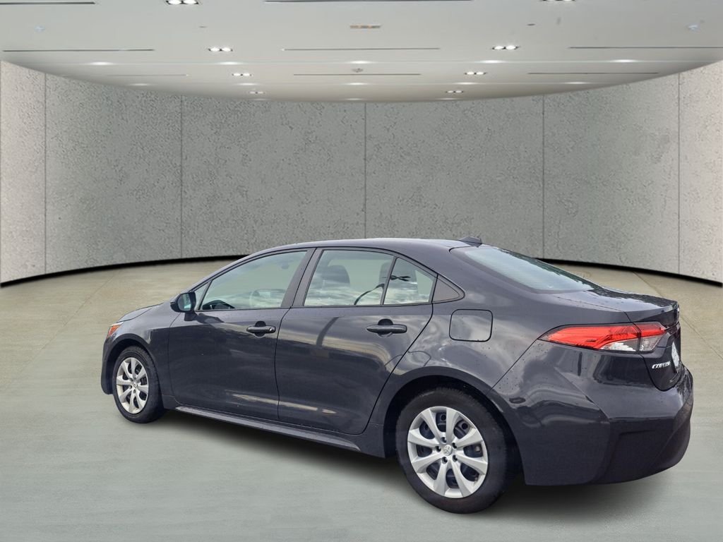 2024 Toyota Corolla LE Image 7 of 27