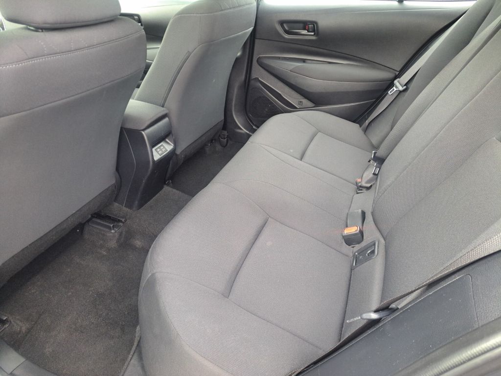 2024 Toyota Corolla LE Image 14 of 27