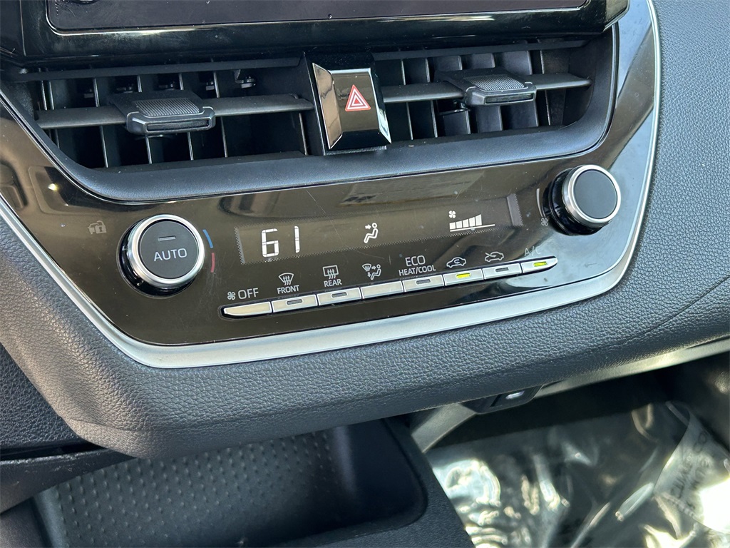 2024 Toyota Corolla LE Image 30 of 31