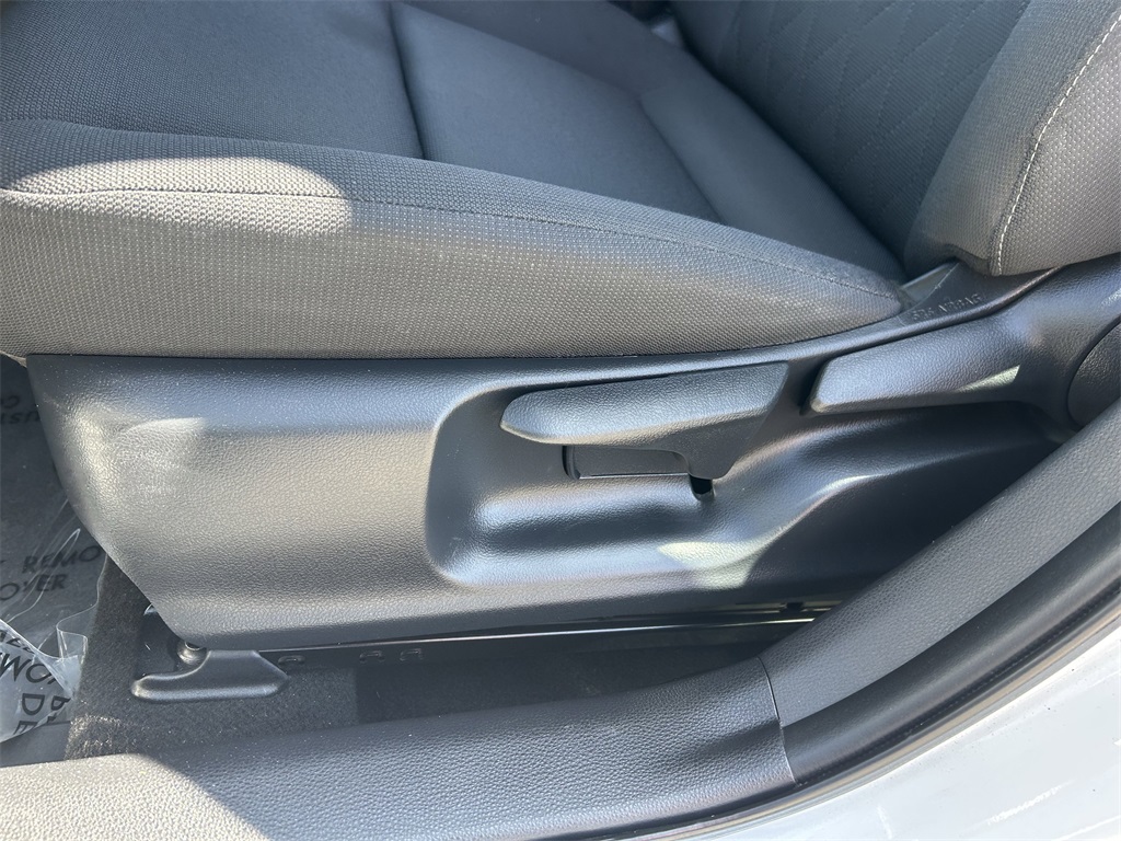 2024 Toyota Corolla LE Image 31 of 31