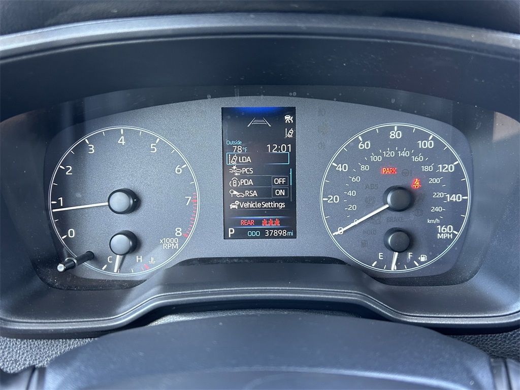 2024 Toyota Corolla LE Image 18 of 31