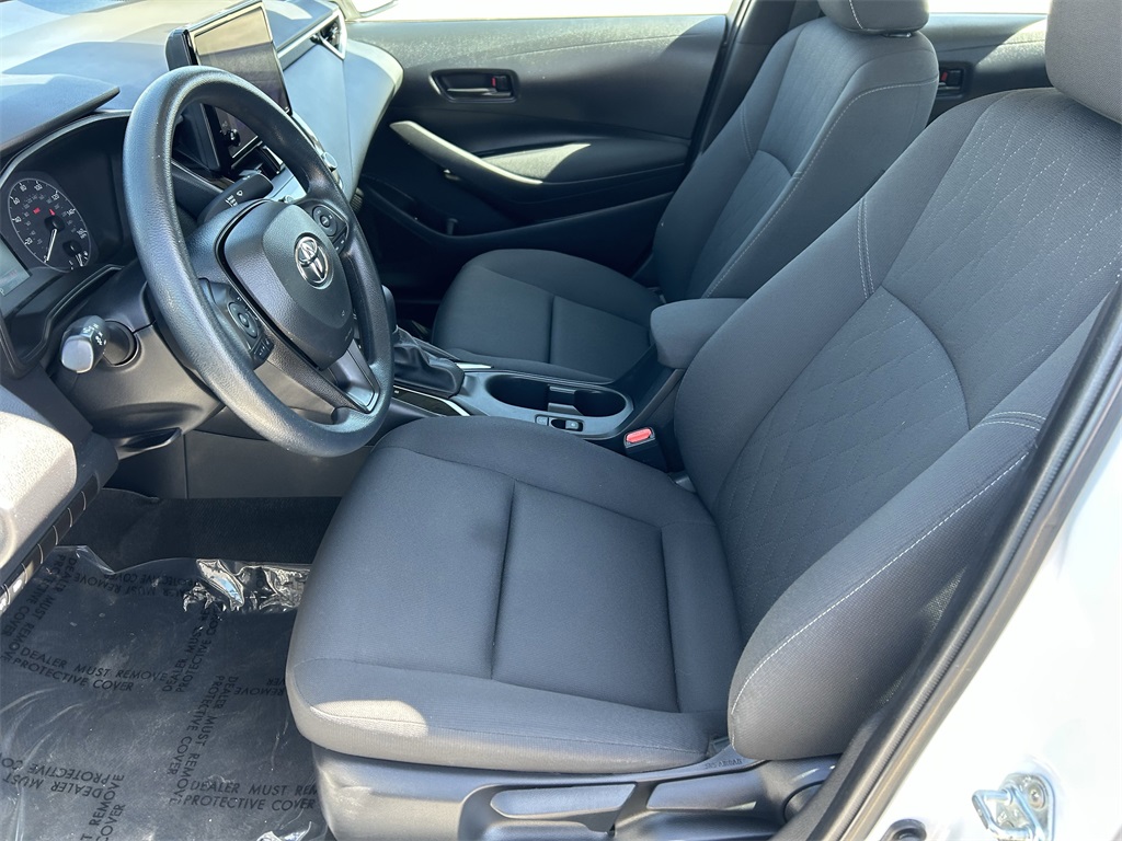2024 Toyota Corolla LE Image 12 of 31