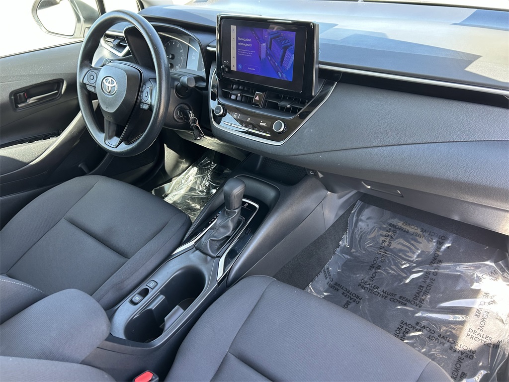 2024 Toyota Corolla LE Image 14 of 31