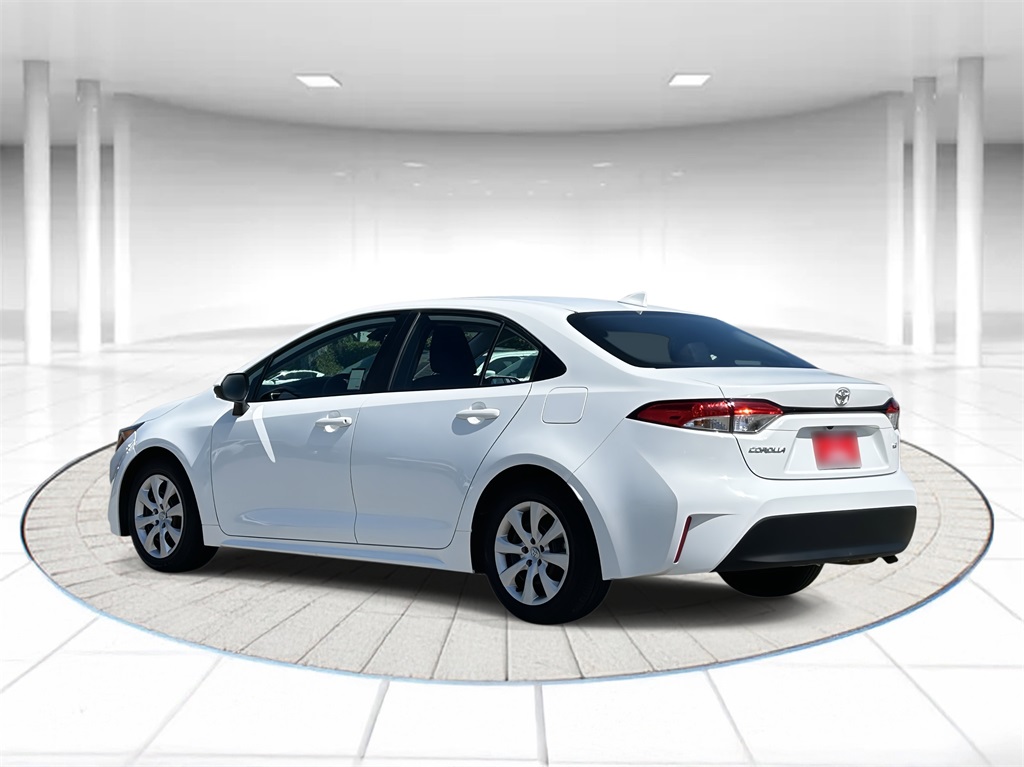 2024 Toyota Corolla LE Image 7 of 31