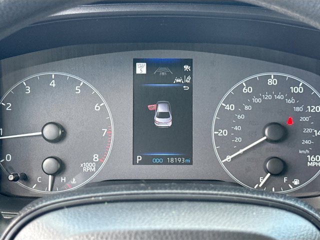 Vehicle image 23 of 41
