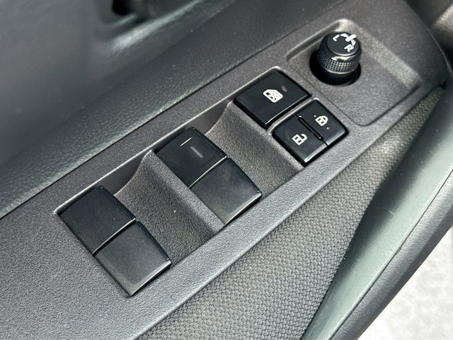 Vehicle image 29 of 41