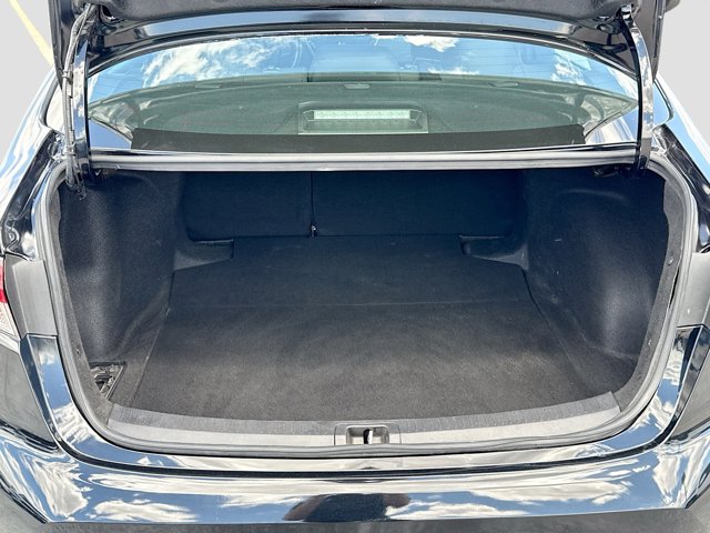 Vehicle image 20 of 41