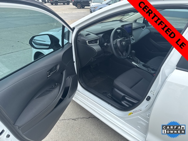 Vehicle image 9 of 19