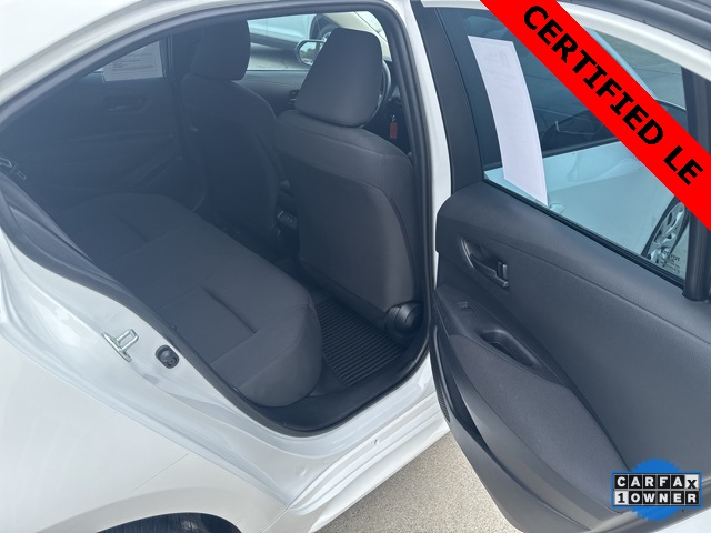 Vehicle image 13 of 19