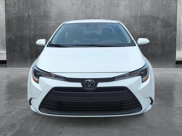 Vehicle image 2 of 25