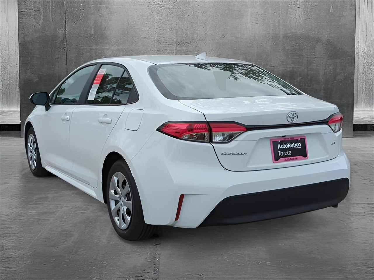 Vehicle image 24 of 25