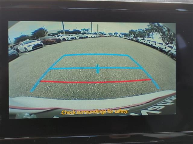 Vehicle image 14 of 25