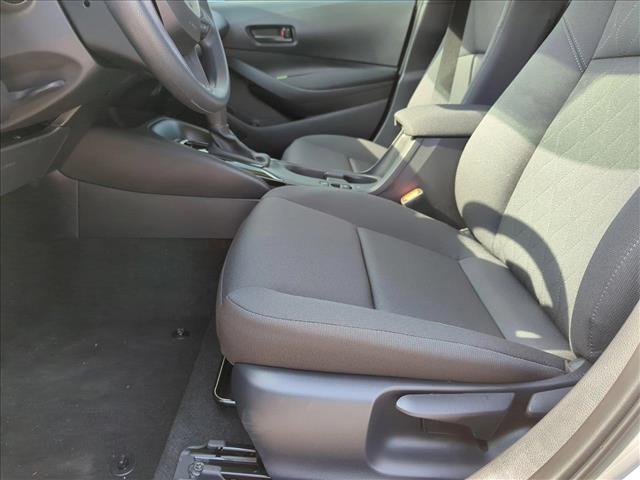 Vehicle image 9 of 25