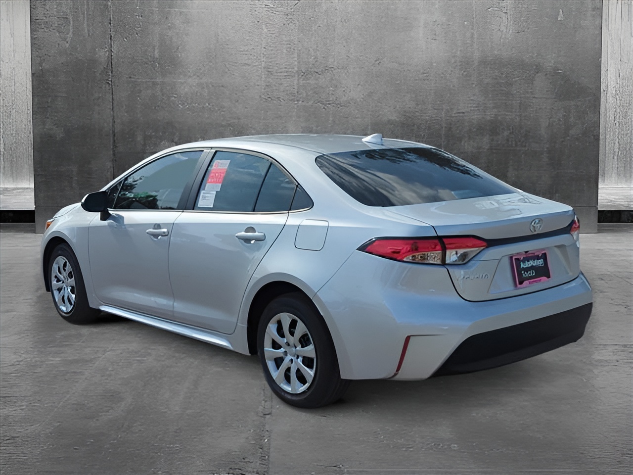 Vehicle image 24 of 25