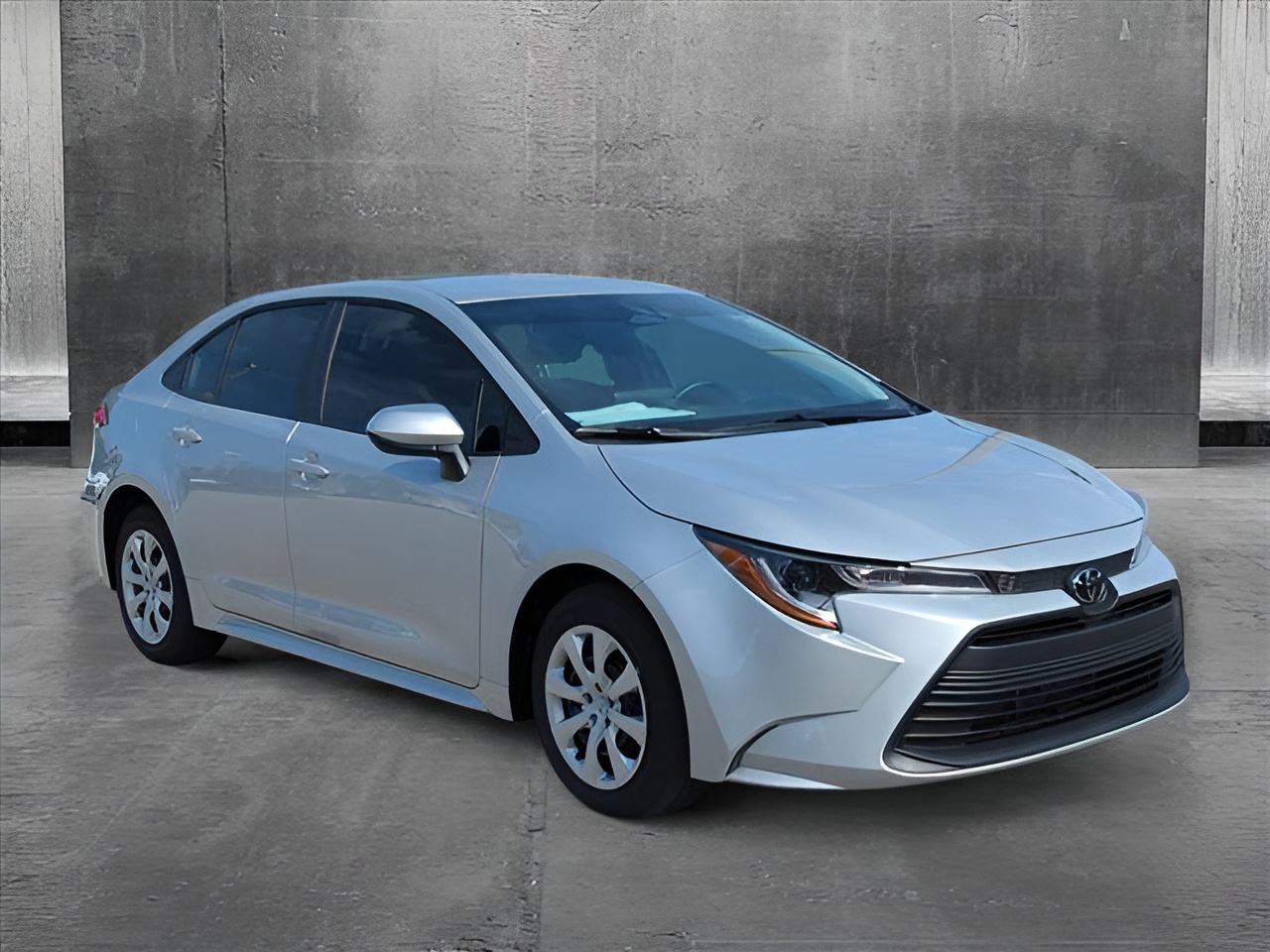 Vehicle image 21 of 25