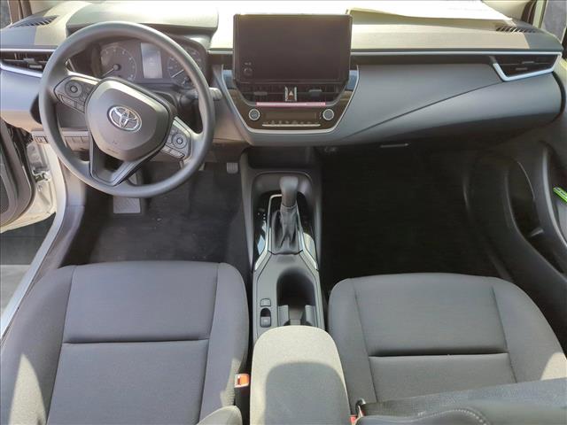 Vehicle image 13 of 25
