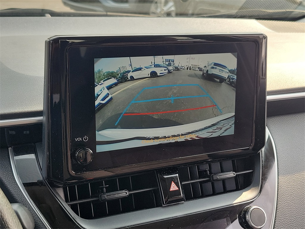 Vehicle image 18 of 31