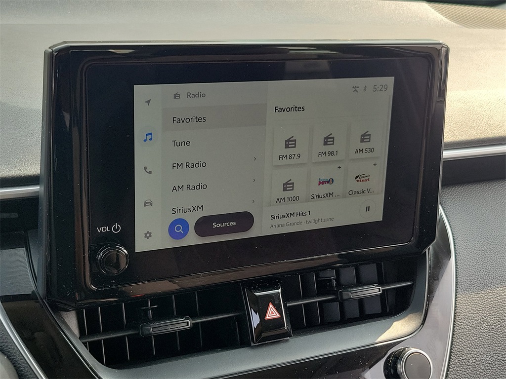 Vehicle image 17 of 31