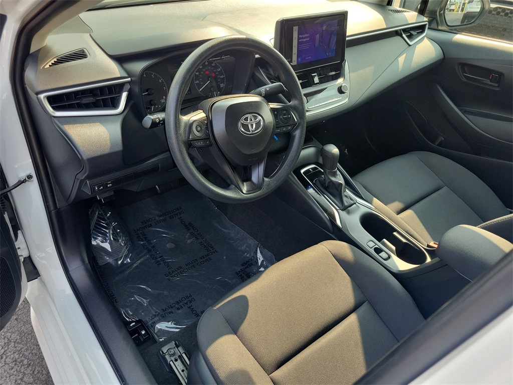 Vehicle image 13 of 31