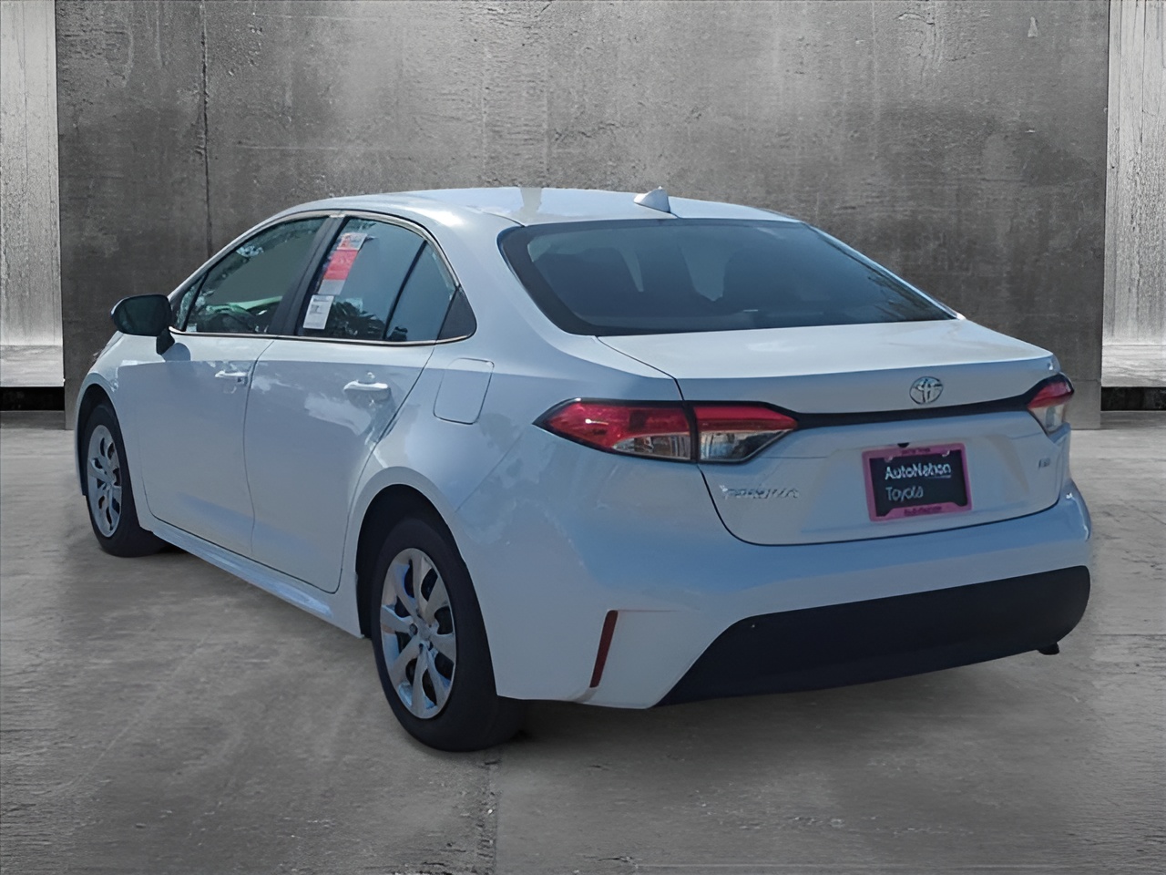 Vehicle image 24 of 25