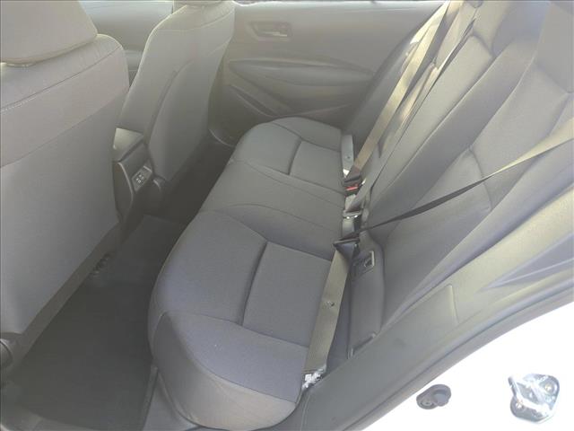 Vehicle image 16 of 25