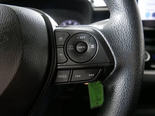 Vehicle image 28 of 41