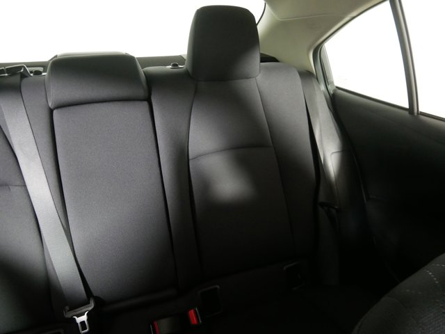 Vehicle image 14 of 41