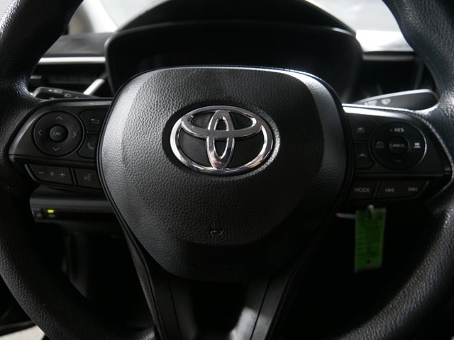 Vehicle image 25 of 41
