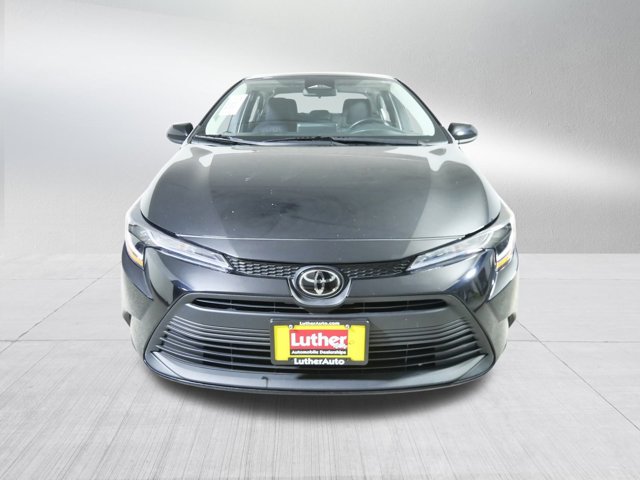 Vehicle image 2 of 41