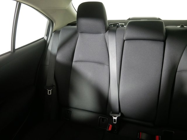 Vehicle image 12 of 41