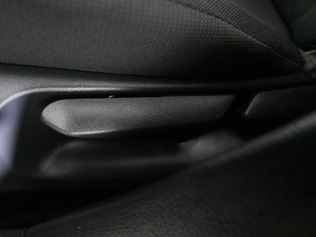 Vehicle image 20 of 41