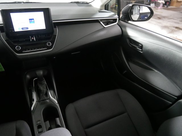 Vehicle image 11 of 41