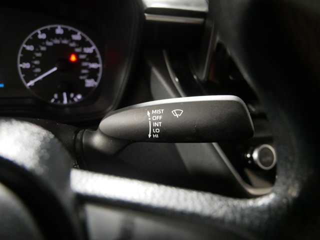 Vehicle image 31 of 41