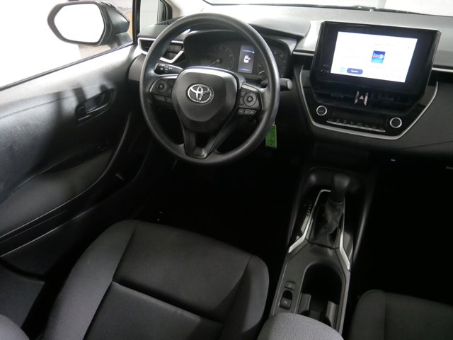 Vehicle image 9 of 41