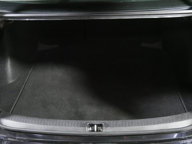 Vehicle image 18 of 41
