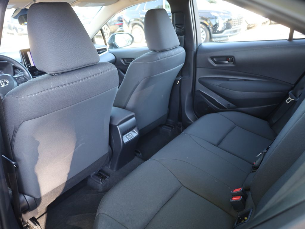 2024 Toyota Corolla LE Image 15 of 37