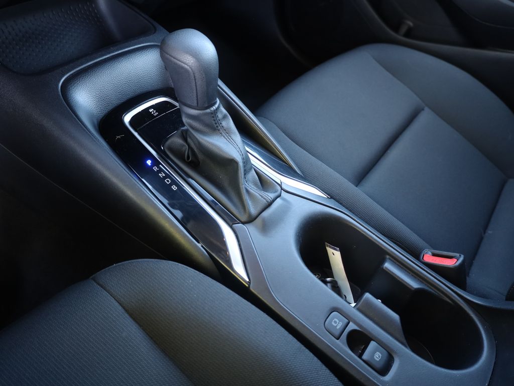 2024 Toyota Corolla LE Image 28 of 37