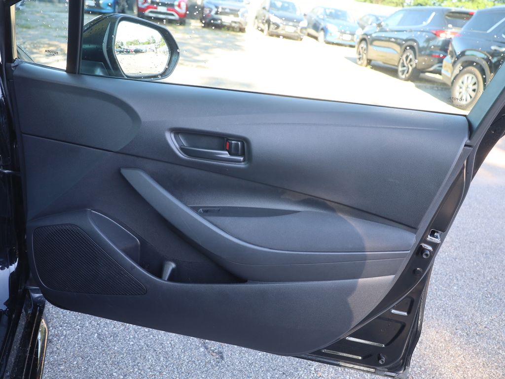 2024 Toyota Corolla LE Image 34 of 37