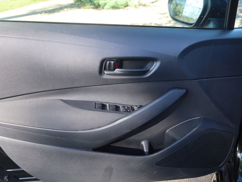 2024 Toyota Corolla LE Image 29 of 37