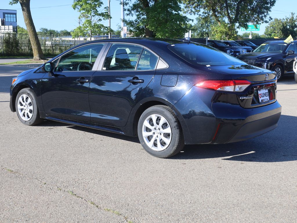 2024 Toyota Corolla LE Image 8 of 37