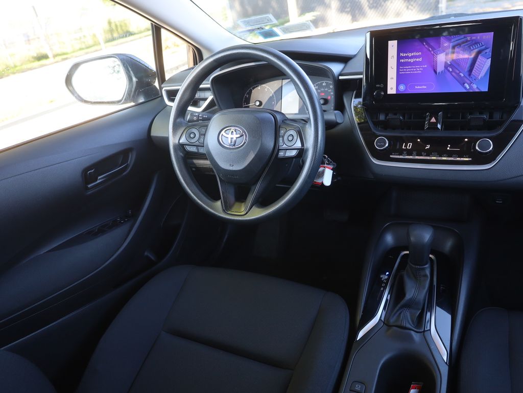 2024 Toyota Corolla LE Image 17 of 37
