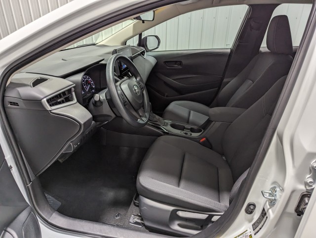 Vehicle image 12 of 31