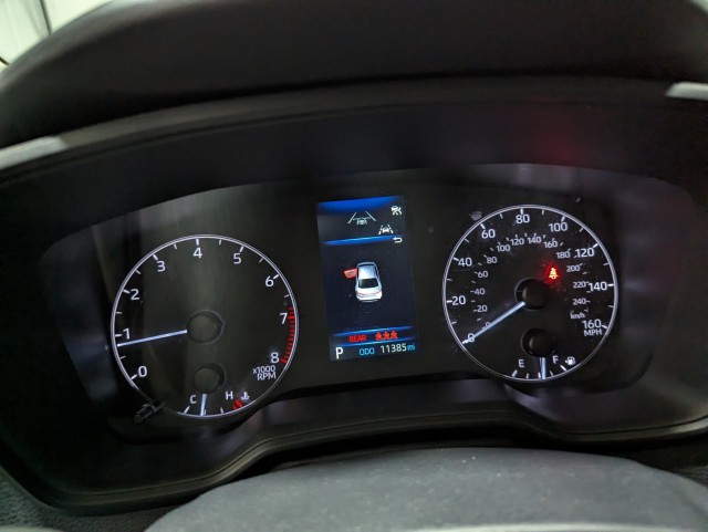 Vehicle image 15 of 31