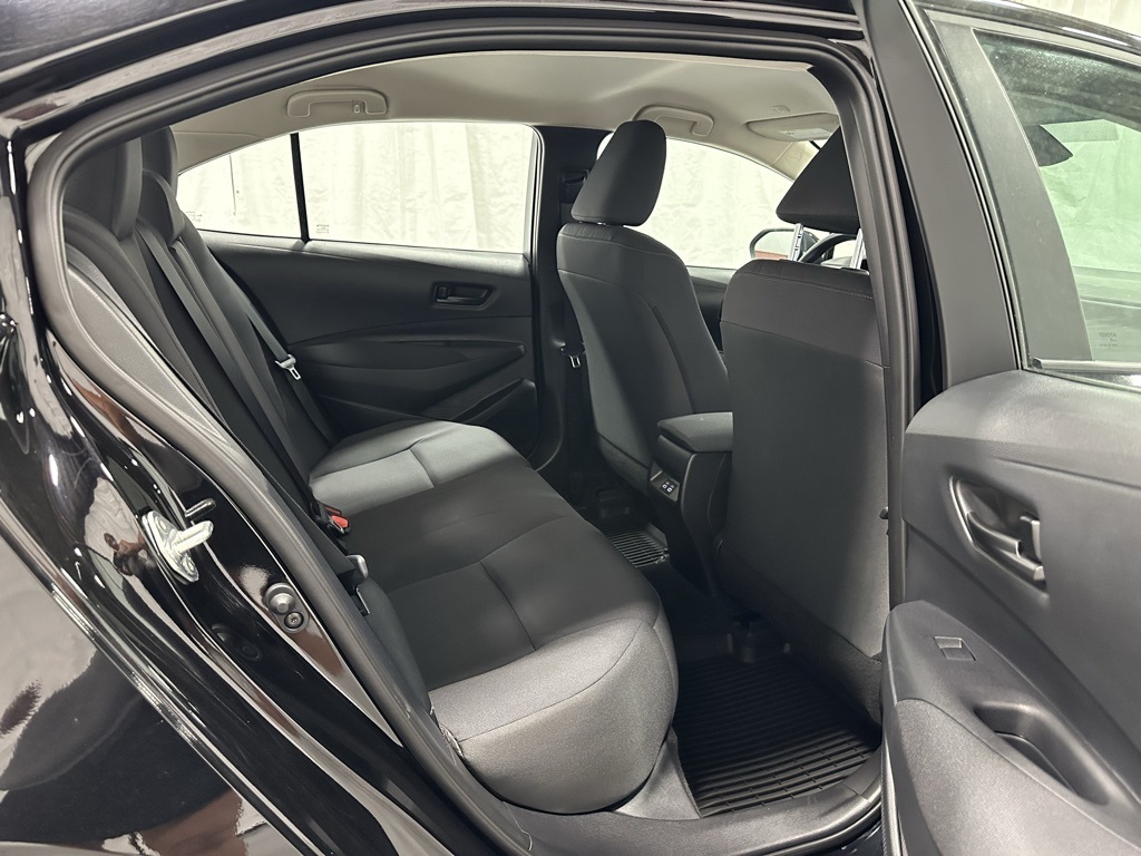 2024 Toyota Corolla LE Image 16 of 67