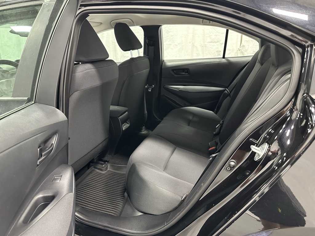 2024 Toyota Corolla LE Image 19 of 67