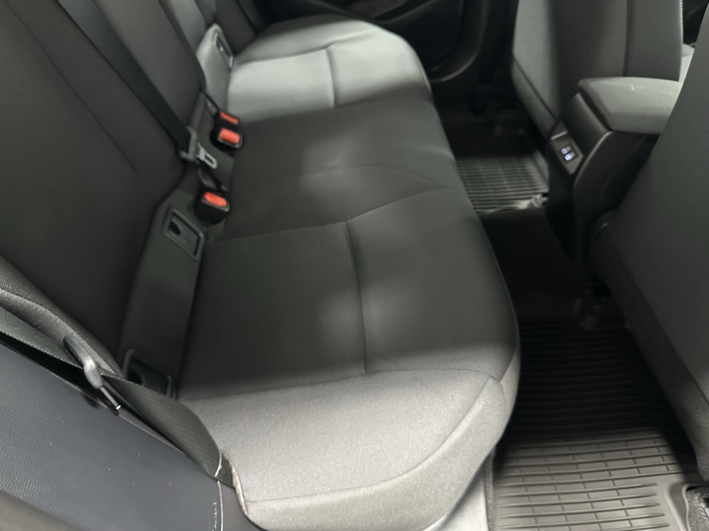 2024 Toyota Corolla LE Image 20 of 67