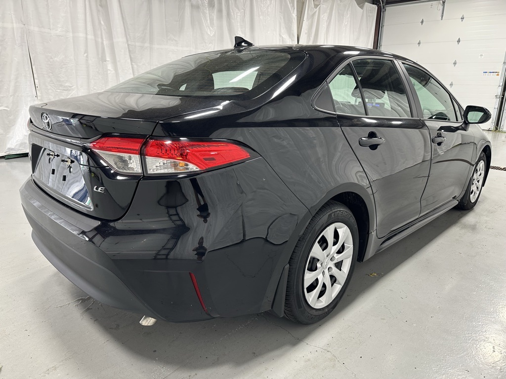 2024 Toyota Corolla LE Image 4 of 67