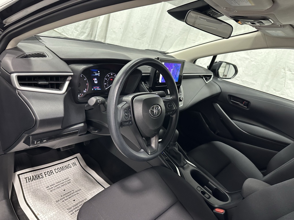 2024 Toyota Corolla LE Image 33 of 67